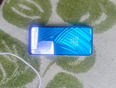 Продается телефон Самсунг A02s экран немного трещину имеет но на работу не влияет 