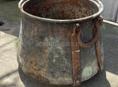 Старинный медный котел 