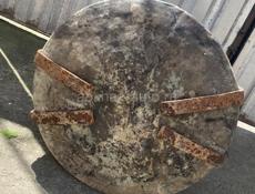 Старинный медный котел 