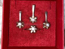 Серебряные серьги, кольцо и кулон 