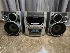 Музыкальный центр LG 