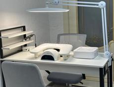 Место для мастера маникюра и педикюра 