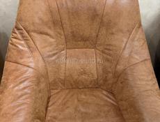 Угловой диван с креслом 30,000