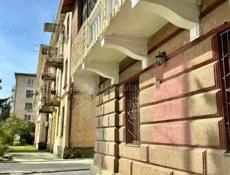 КВАРТИРА НА ПРОСПЕКТЕ В СУХУМЕ 70 М ДО ПЛЯЖА