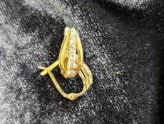 Срочно продам серьги золотые