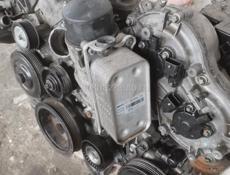 Мотор Мерседес 272 в хорошем состоянии