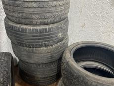 Резина разных диаметров есть одиночки есть по парам подишовке звоните в любое время