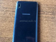 срочно телефон Samsung Galaxy A10