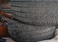 2 Шины б/у  R18 235/50