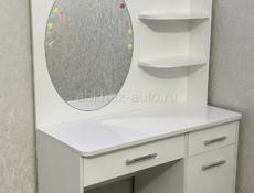 🔥Срочно! Белый туалетный столик с зеркалом — как новый 🔥