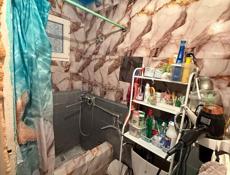 Жилой дом с участком 6 соток