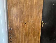 Продаю двери