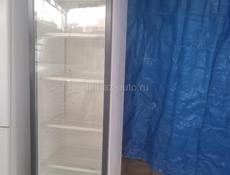 Продается витринный холодильник