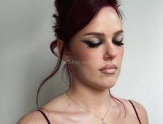 Визажист-бровист 