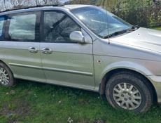 Продаю kia karnival дизель 