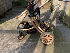 Коляска в хорошем состоянии 