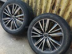 Срочно продаётся комплект с шинами 