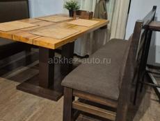 Комплекте столы диваны для кафе.  