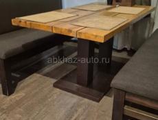 Комплекте столы диваны для кафе.  