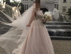 Продам свадебное платье + фата 