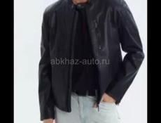 Продается кожаная куртка 54 размер 