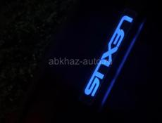 Куплю фару от лексуса is ,правая сторона 