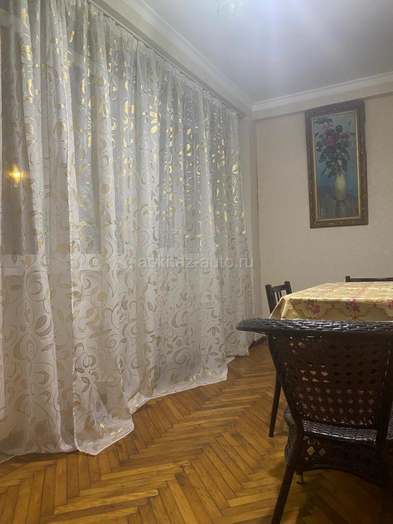 Сдам посуточно 3х комн. квартиру в Сухуме