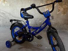 Подаю велосипед 