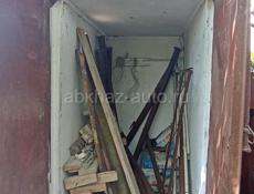 Железный контейнер 1,3на2.10