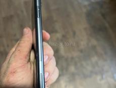 Продаю 11 айфон 