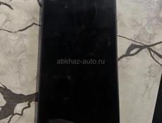 Продаю 11 айфон 