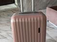 Чемодан размер M