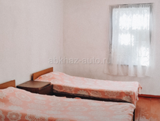 Бюджетные комнаты в Лдзаа, ул. Адамия 3