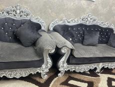 Диван и два кресла