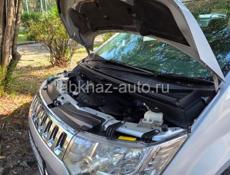 Mitsubishi Outlander XL