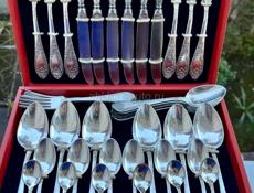 Мельхиор Зиш Классик набор столовый и десертный 42 прибора 