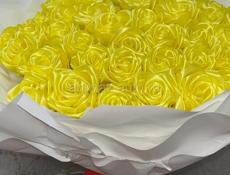 Розы из ленты .