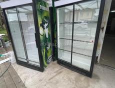 Холодильники витриные 