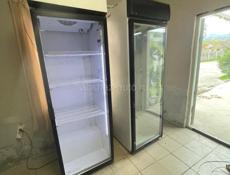 Холодильники витриные 