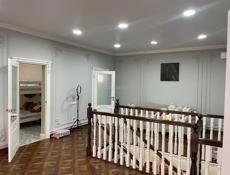 У Моря на Маяке на против свадебного зала Дельмар , 