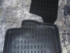 Коврики  на пол 