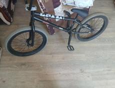 Обменяю  bmx на другой велик читать описание 