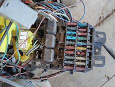 Блок предохранителей Опель Монтерей