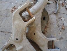 Опель Монтерей Гиары передние