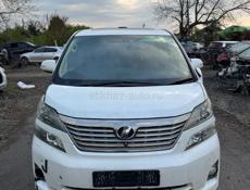 Тойота Валфаер 3.5 год 2012