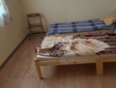 Сдается двухместный номера в центре Гагра на круглый год, есть все коммуникации до поря 200 м, номера есть с кондиционером и без него , общая кухня имеется  балкон для сушки белья, интернет 