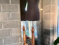 Портновский манекен 42 размер (на деревянной ножке)