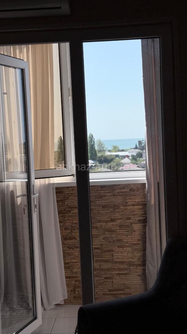 Двухкомнатная квартира с видом на море 