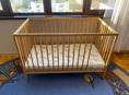 Детская кроватка 
