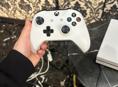 Продаю Xbox one S 10-15  цена , или же предложите свою цену , торг уместен писать и звонить только на ВАЦАП !!! Без дела не звонить !